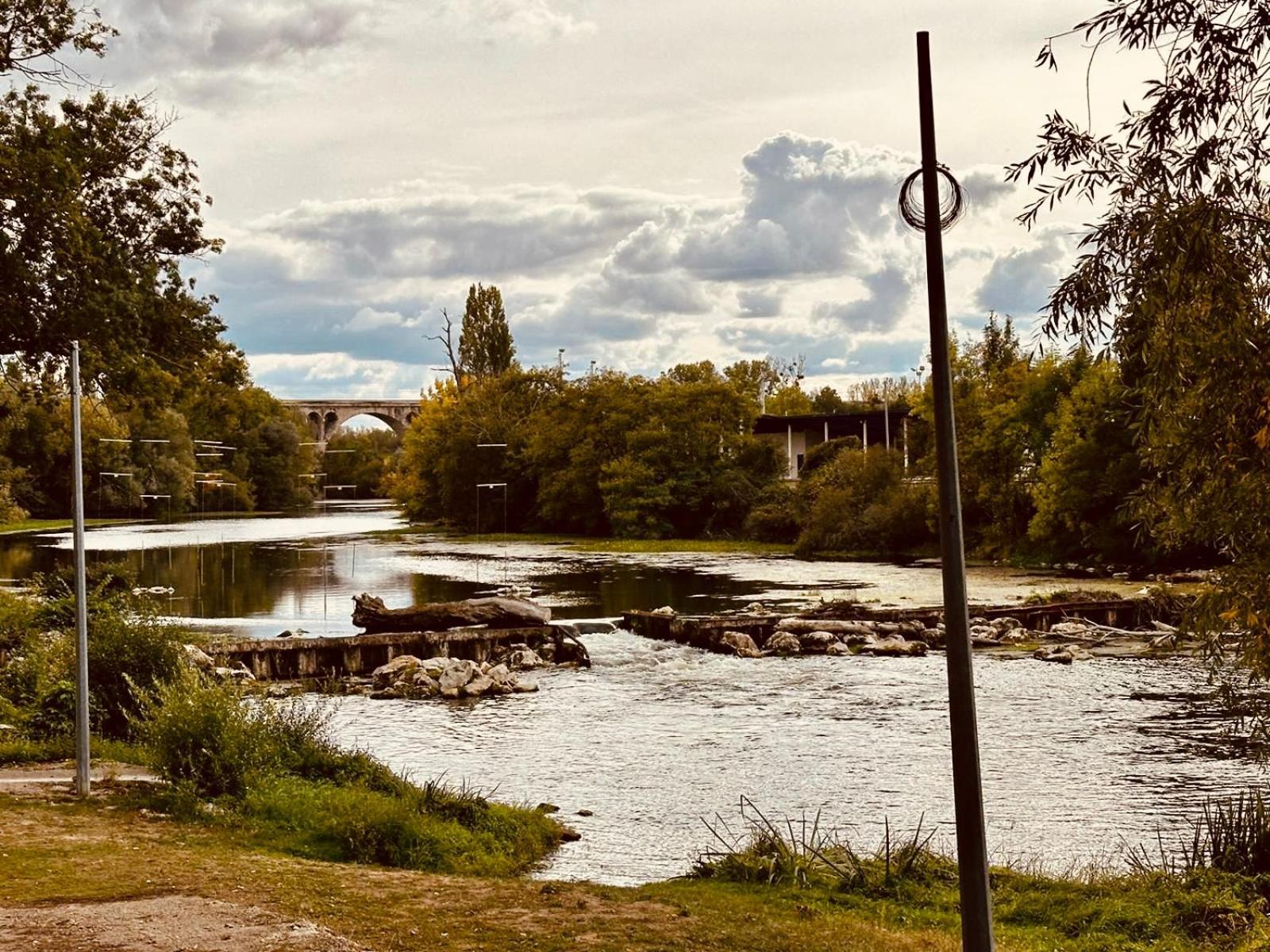 L'Escale En Amerique - Home Homy Saint-Florent-sur-Cher المظهر الخارجي الصورة